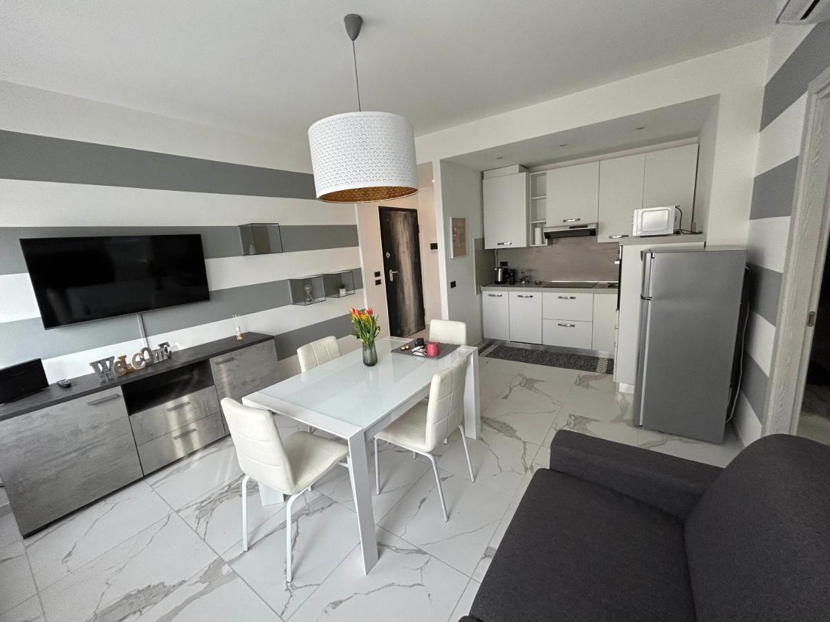 Marconi67 Apartment Десенцано дел Гарда Екстериор снимка