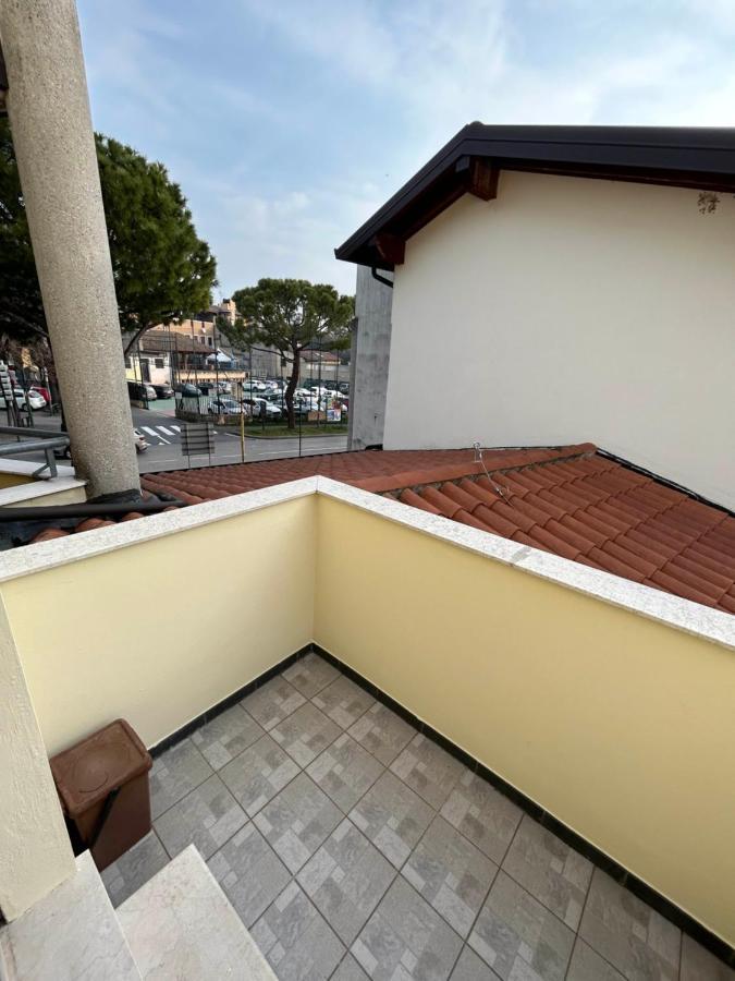 Marconi67 Apartment Десенцано дел Гарда Екстериор снимка